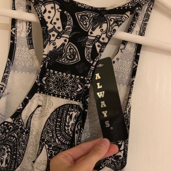 SOLD Elephant Print Tank - Picture 4 of 5